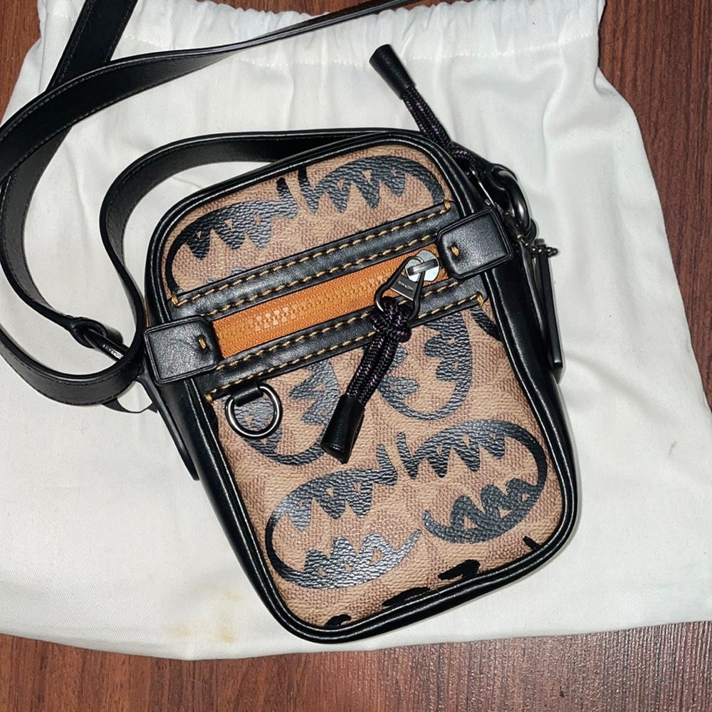 Coach Messenger bag